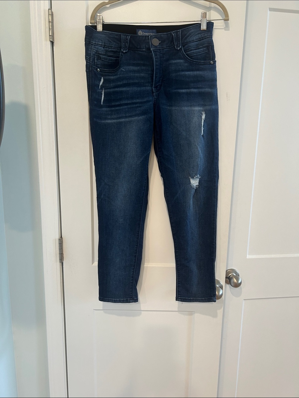 Dark Blue Women's Distressed Straight leg Jeans